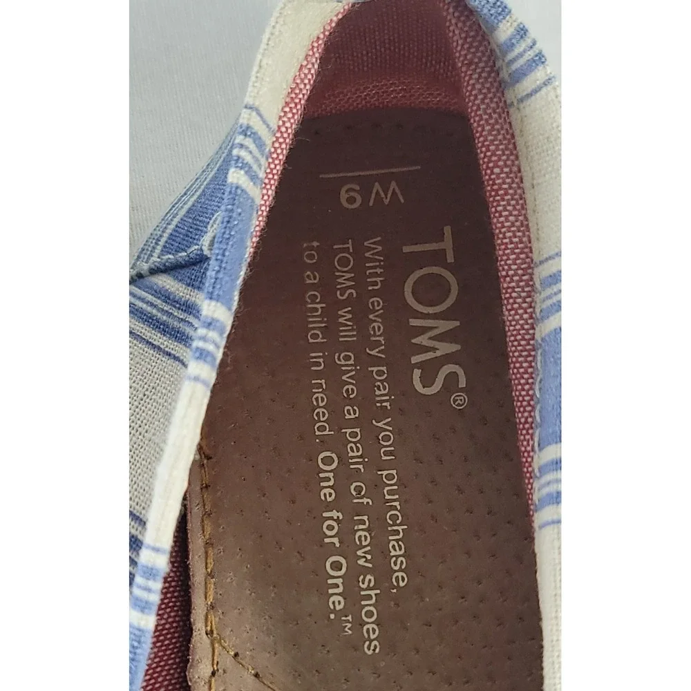 Toms Women's Size 6 W Blue And White Striped Canvas Slip On Casual Loafers Flats